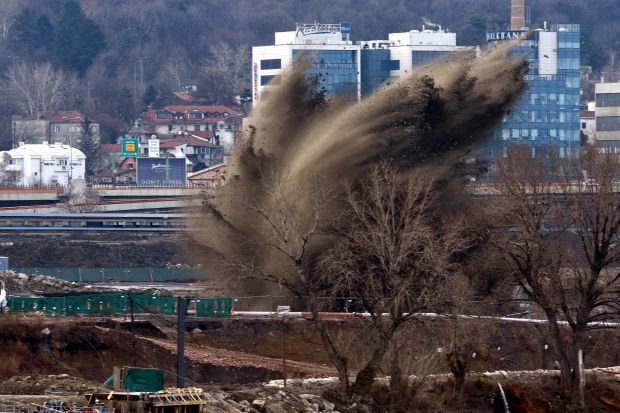ФОТО+ВИДЕО: Бомба од пола тоне пукла у срцу Београда